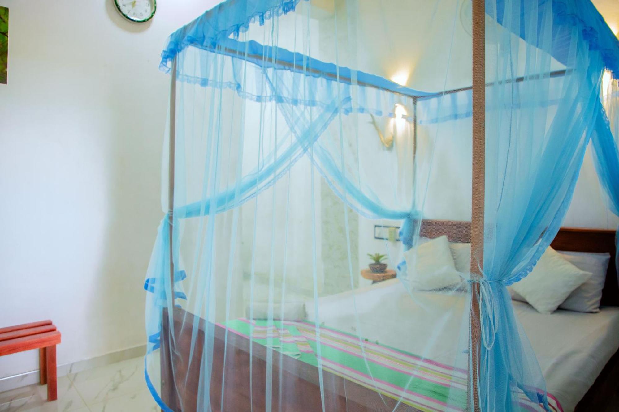 New Cormorant Lake Resort & Yala Safari Place Tissamaharama Ngoại thất bức ảnh